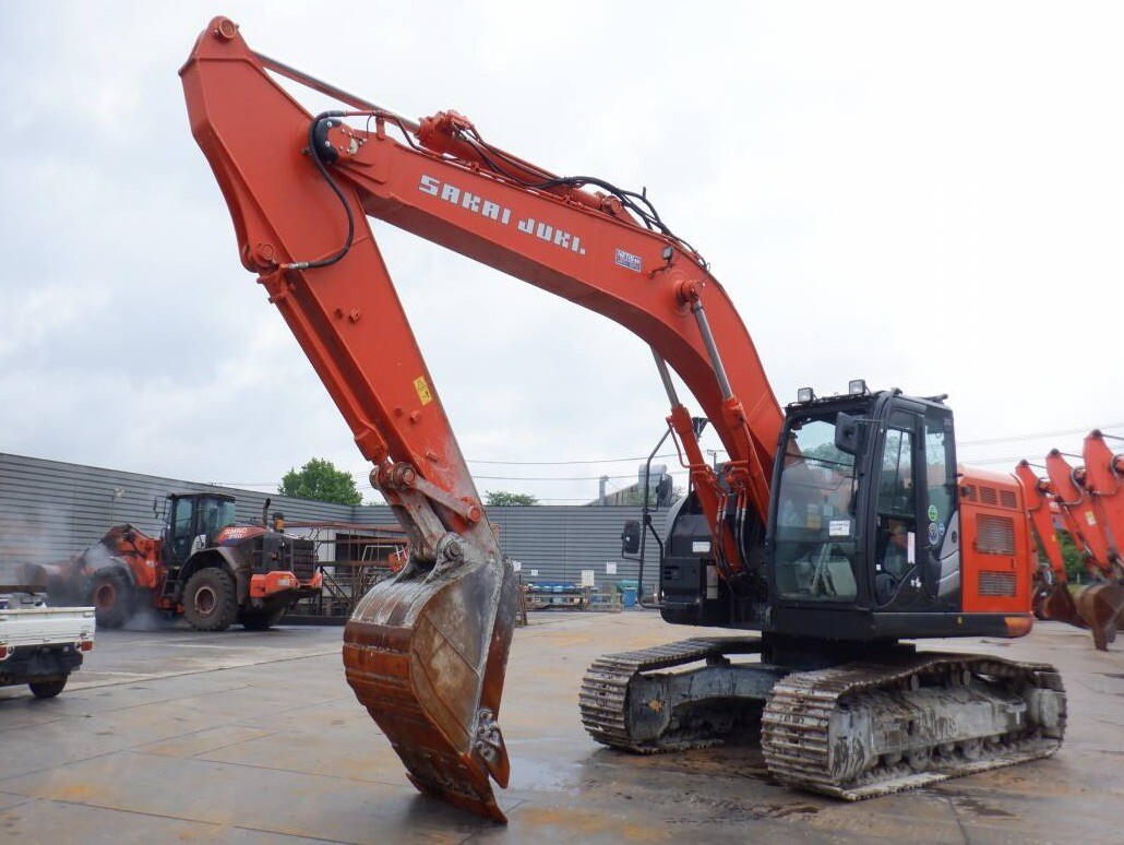 EXCAVADORA HITACHI ZX225USR-6 USADA