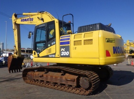 EXCAVADORA KOMATSU PC200-11