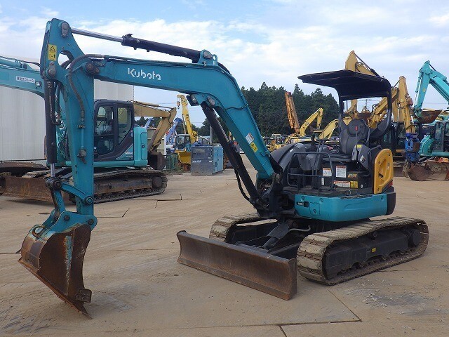 MINI EXCAVADORA KUBOTA U-40-6E