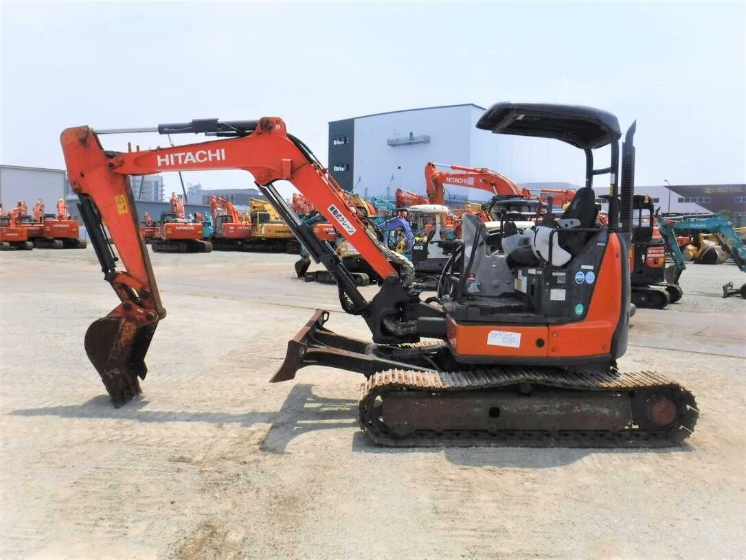 MINI EXCAVADORA HITACHI ZX40U-5B USADA