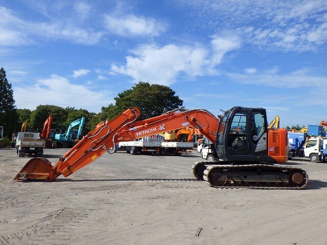 EXCAVADORA HITACHI ZX135US-5B USADA